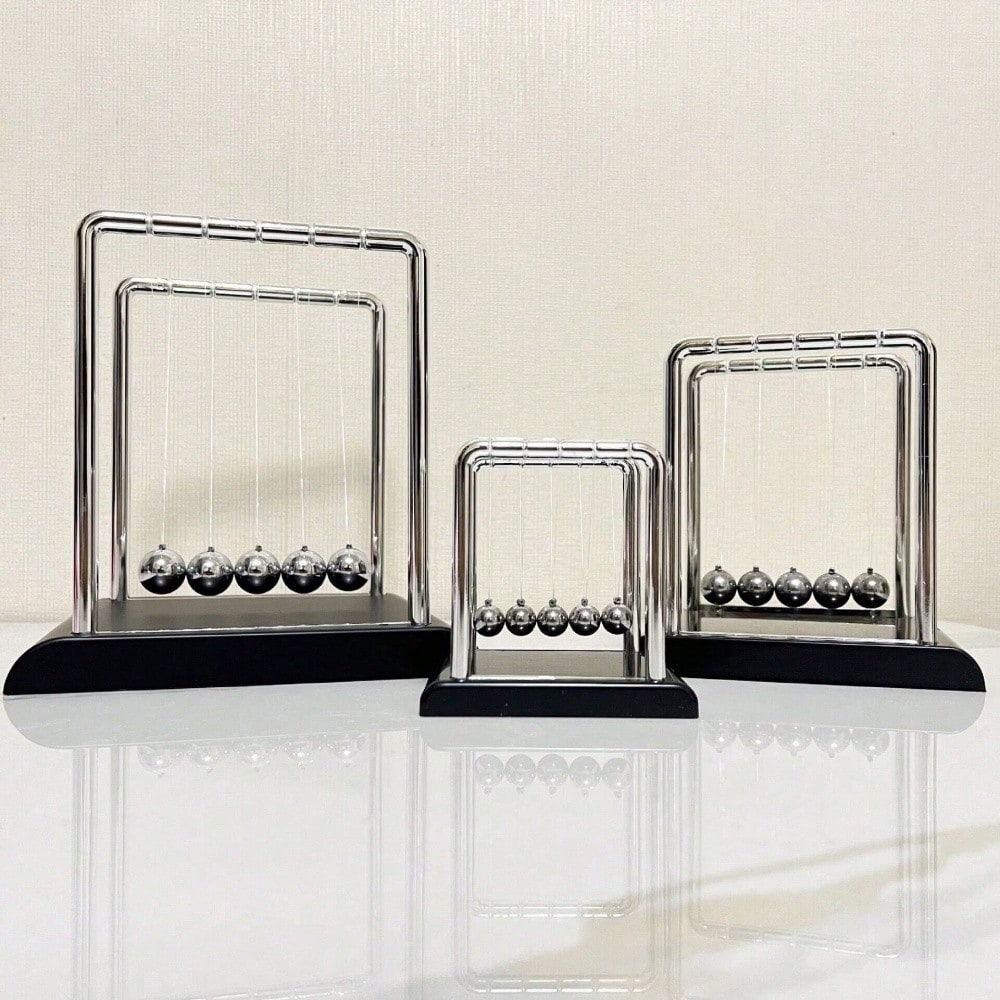 Black Metal Newton's Cradle Ba - Tech Accessories For Office Desk บทวิจารณ์และราคา