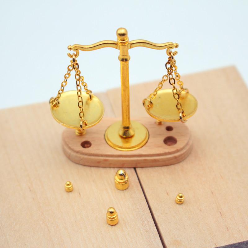 1:12 Dollhouse Vintage Balance - Vintage Tech Accessories บทวิจารณ์และราคา