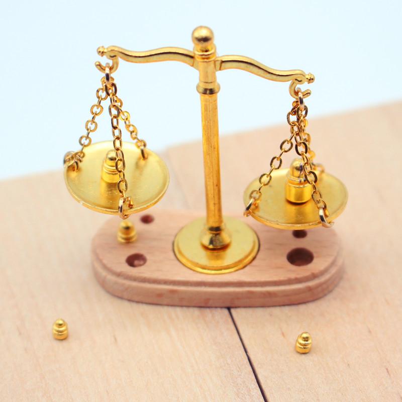 1:12 Dollhouse Vintage Balance - Vintage Tech Accessories บทวิจารณ์และราคา