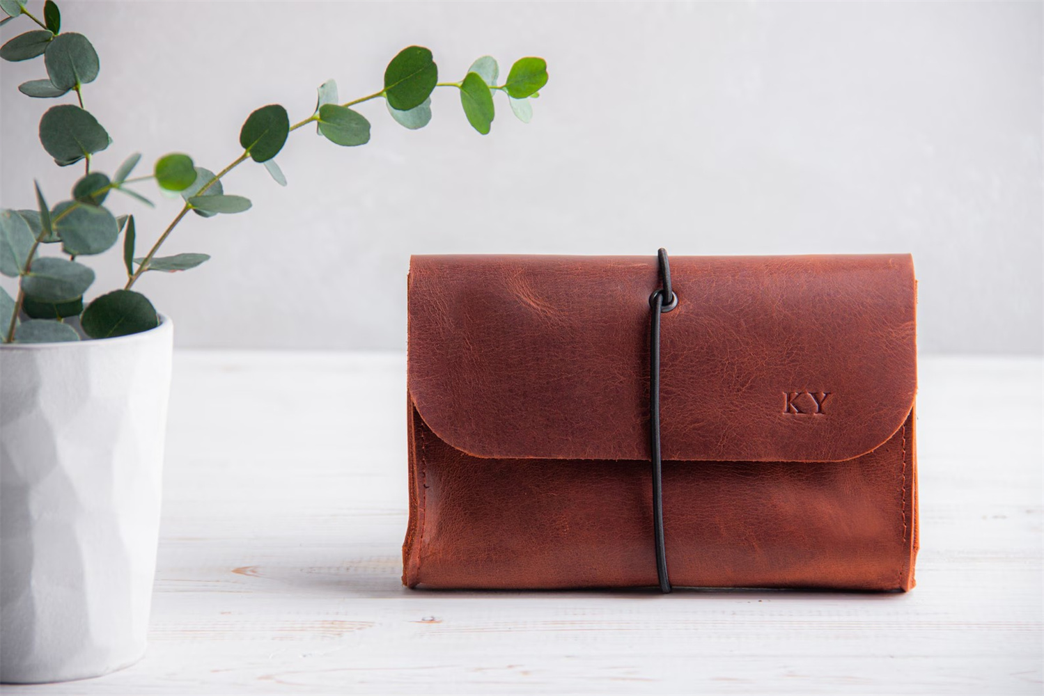 Genuine Leather MacBook Mouse  - Tech Accessories For Travel บทวิจารณ์และราคา